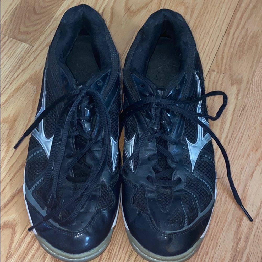 Mizuno Volleyball Sneakers